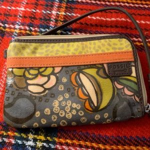 Fossil wristlet